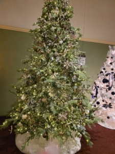 Green elegant holiday tree